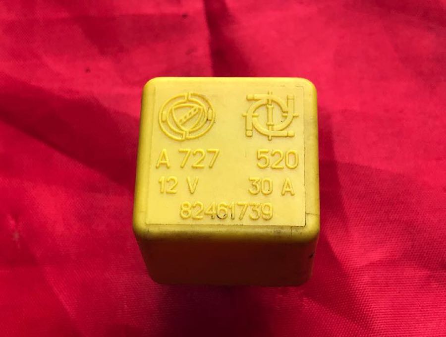 916 yellow relay