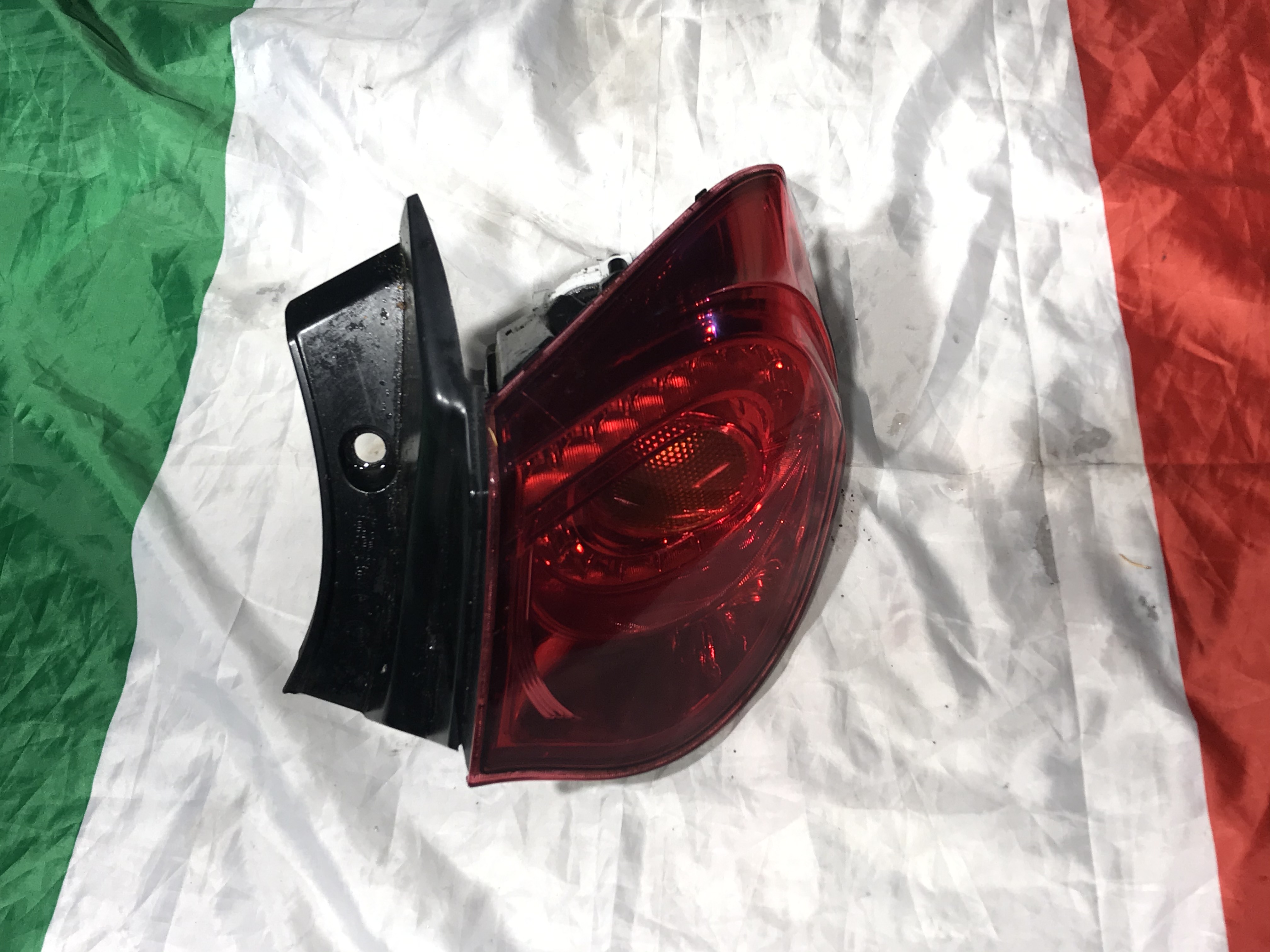 Alfa Romeo Giulietta Right Outer O/S Tail Light D/X